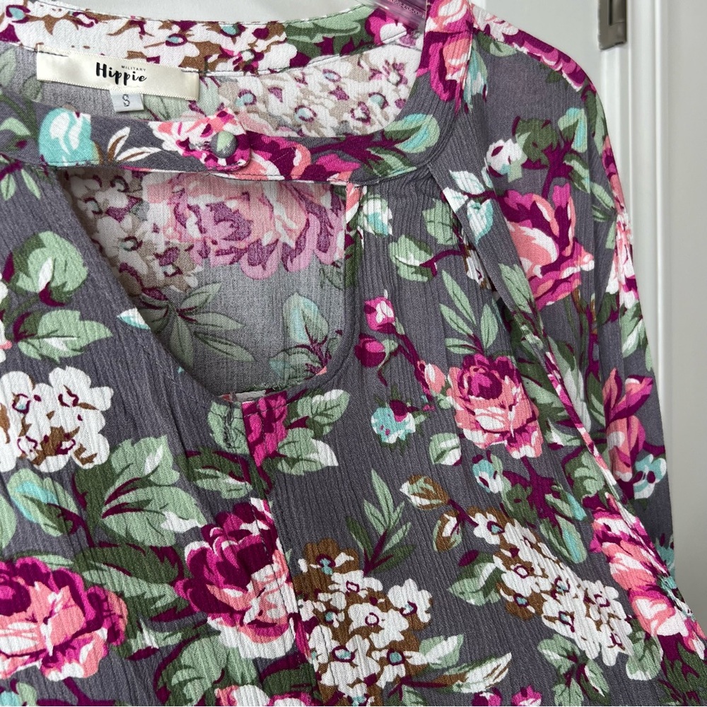 Hippie Floral Blouse in Gray and Pink Size Small Women's - Picture 7 of 10